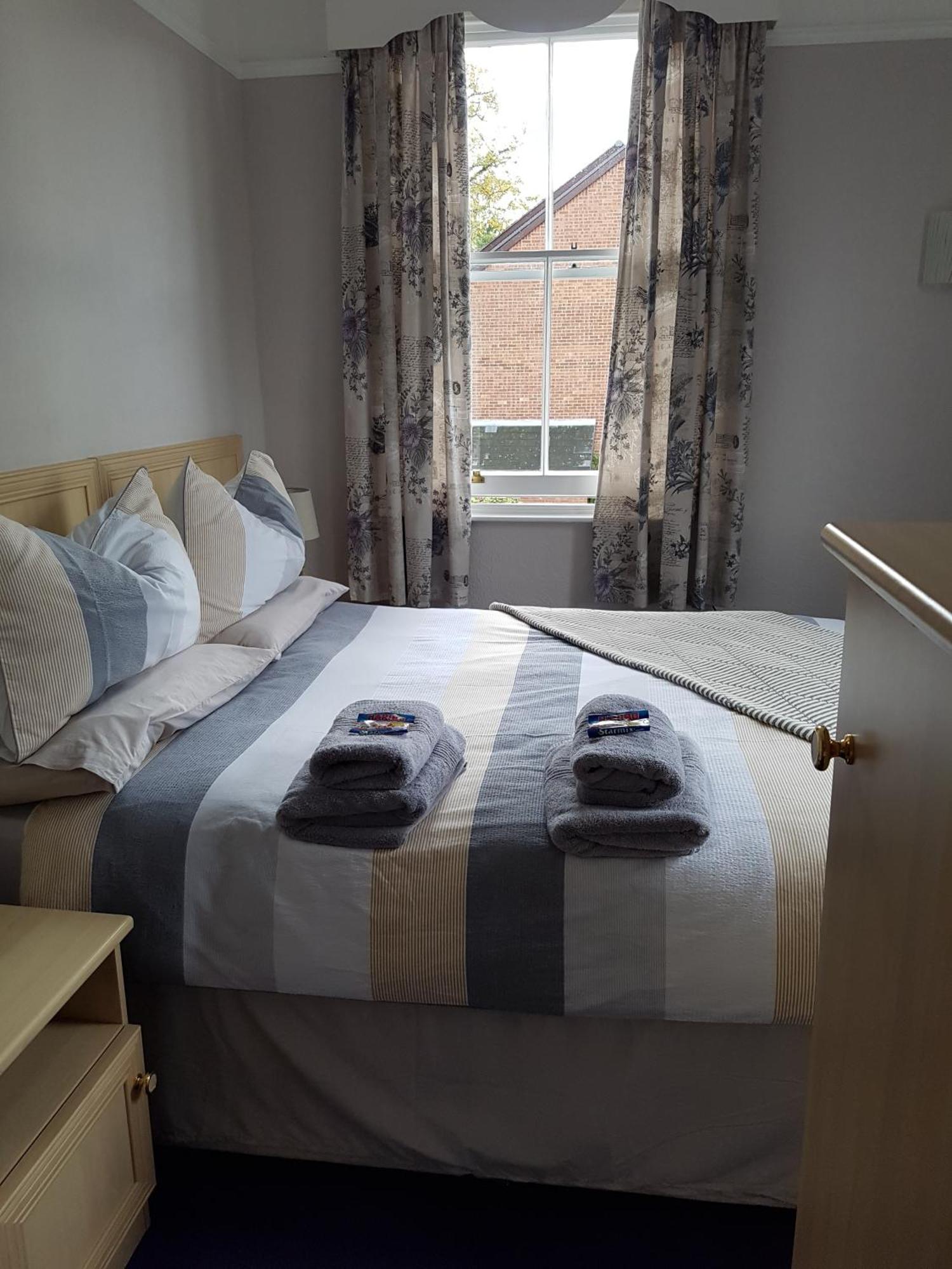 Alexandra Lodge Guest House Chester Bagian luar foto