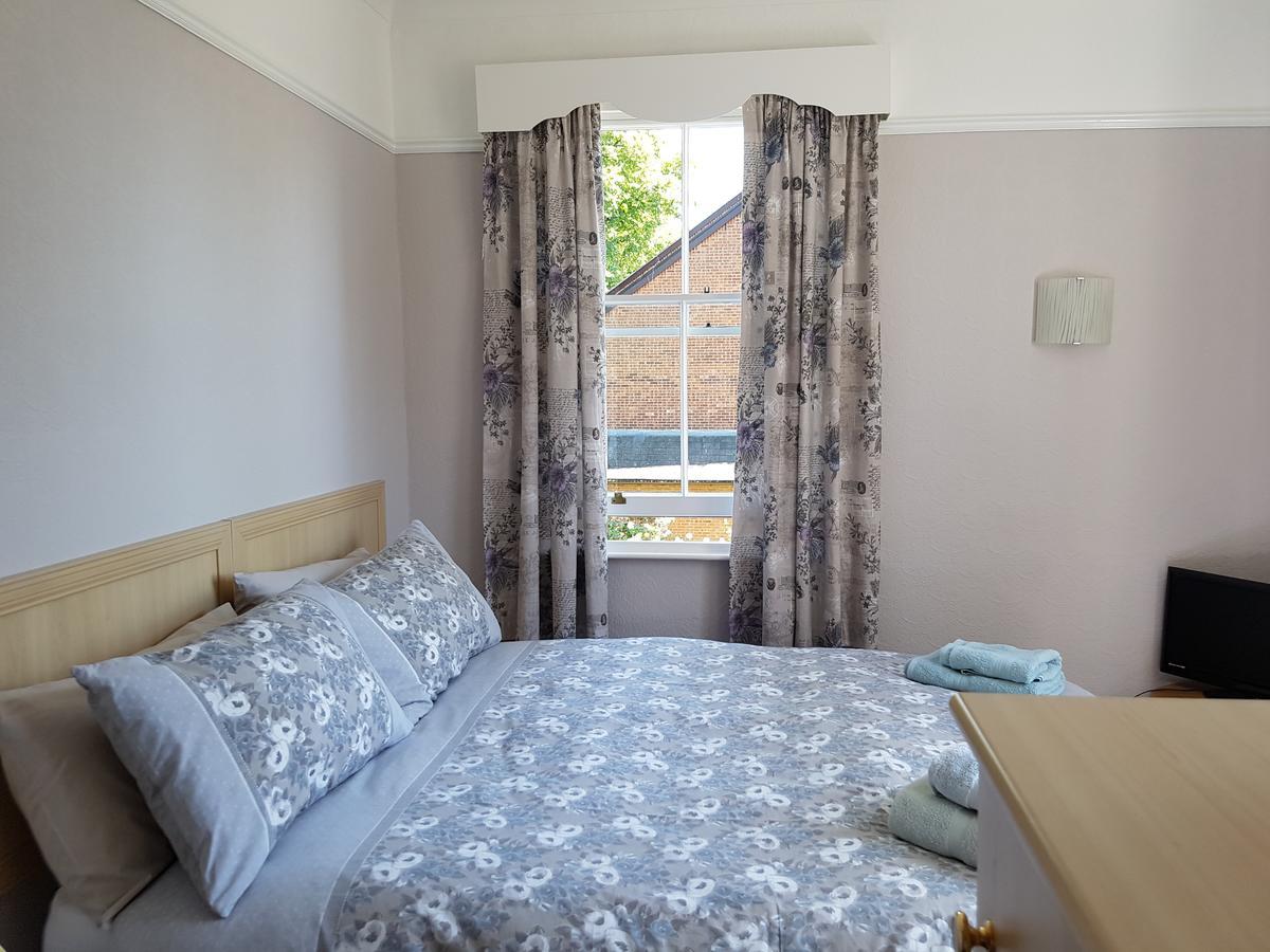Alexandra Lodge Guest House Chester Bagian luar foto