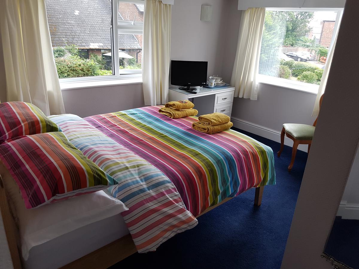 Alexandra Lodge Guest House Chester Bagian luar foto